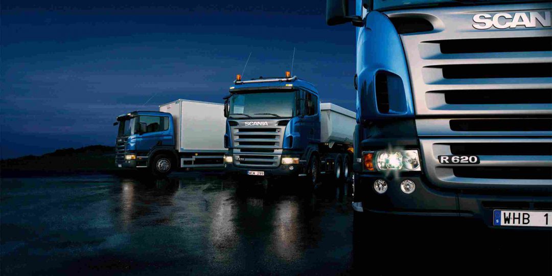 https://relyonshipping.com/wp-content/uploads/2015/09/Three-trucks-on-blue-background-1080x540.jpg